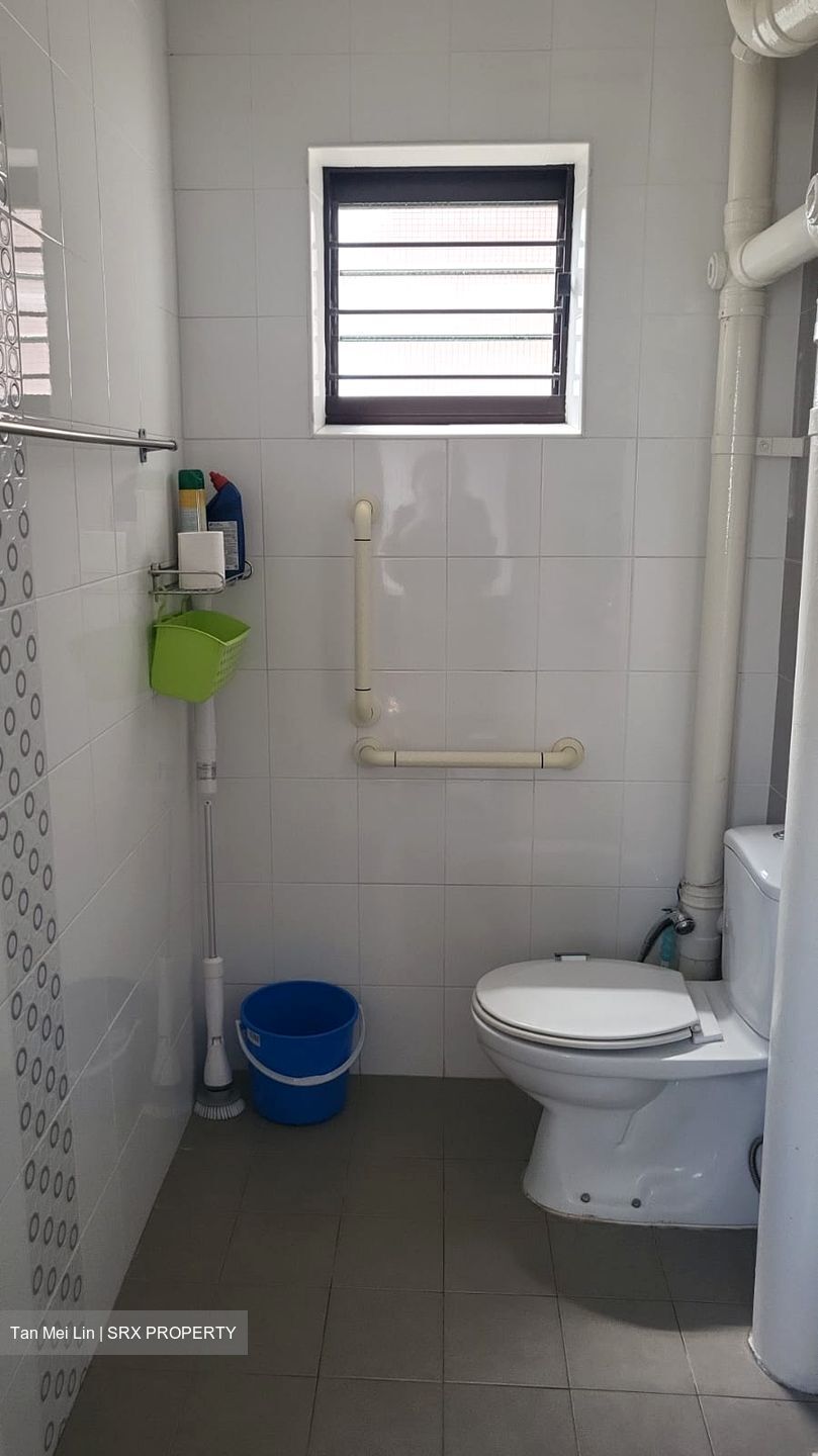 Jurong West Avenue 1 (Jurong West),  #575873821